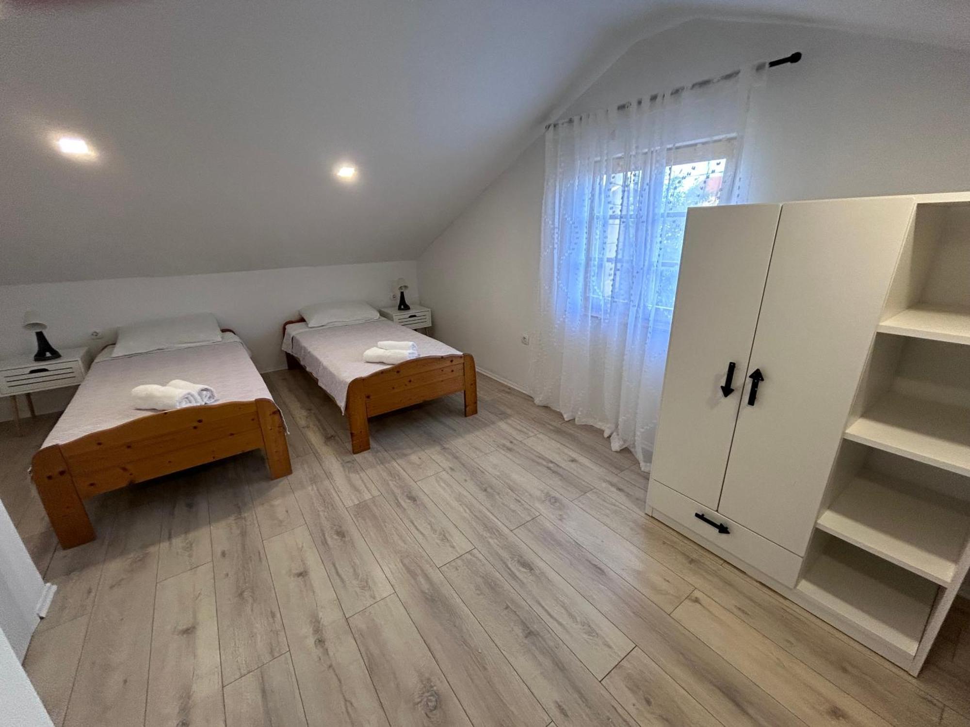 Appartamento Conclavia Zara Esterno foto